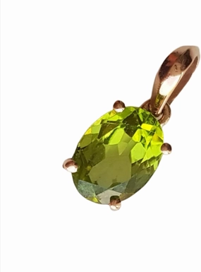 14k Solid Gold Pendant Oval Shape Peridot Pendant Minimal Pendant Luxury Charm August Birthstone Prong Setting Charm