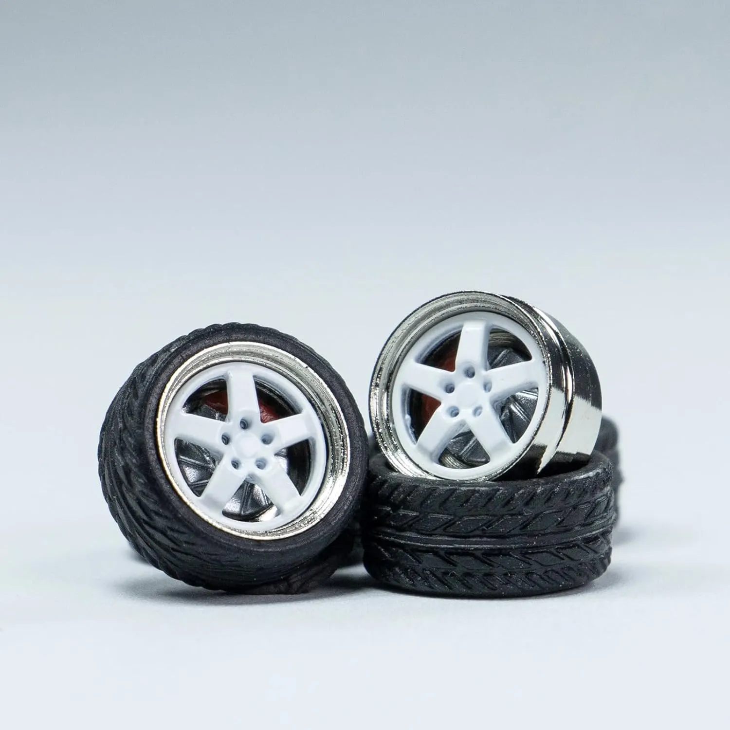 CHENZHIZHAO 1/64 Wheels and Tires Set, Die-Cast Model Car Alloy Rubber Bearing Silky Wheel,Diameter 0.43 in, Hot Wheel DIY Modification Replacement Parts 4 Sets/Pack (White-Y)