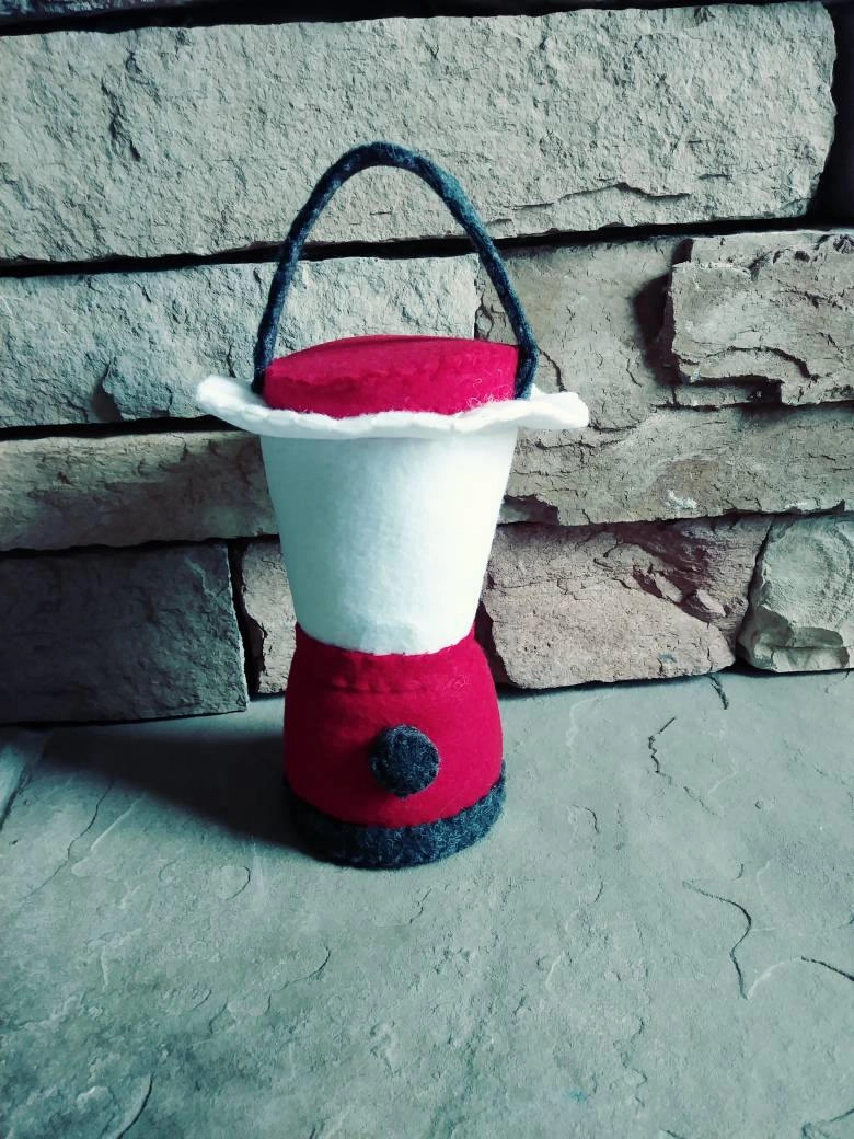 Felt Campfire with lantern play set - Felt Bonfire Playset - kids camping - play campfire - campfire play set - gift for kids