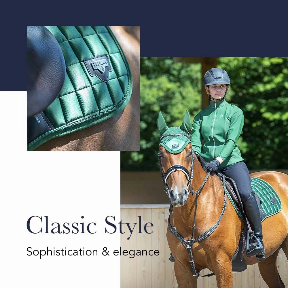 LeMieux Close Contact Saddle Pad - Saddle Pads for Horses - Equestrian Riding Equipment and Accessories
