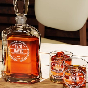 Personalized Whiskey Decanter - 4 Designs - Birthday Gifts for Men 2025, Dad, Husband, Him, Boyfriend - Men Whiskey Gifts - Personalized Gifts for Men - Bourbon, Scotch Gifts - Unique Mens Gift Ideas